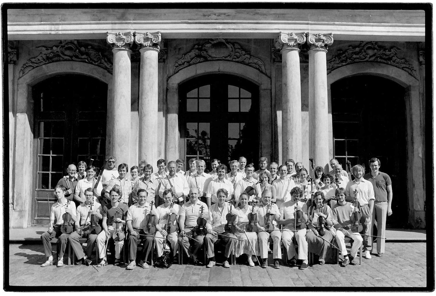 Collegium Musicum i 1984, foran Odd-Fellow Palæet